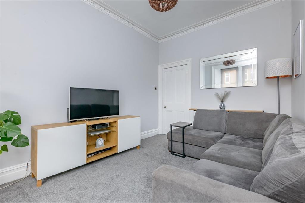 6/4 Piershill Terrace, Piershill, EH8 7ES - image 3