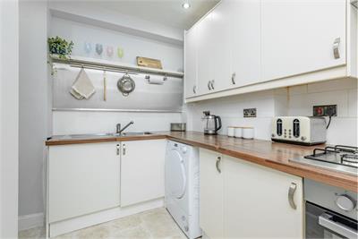 6/4 Piershill Terrace, Piershill, EH8 7ES - image 7