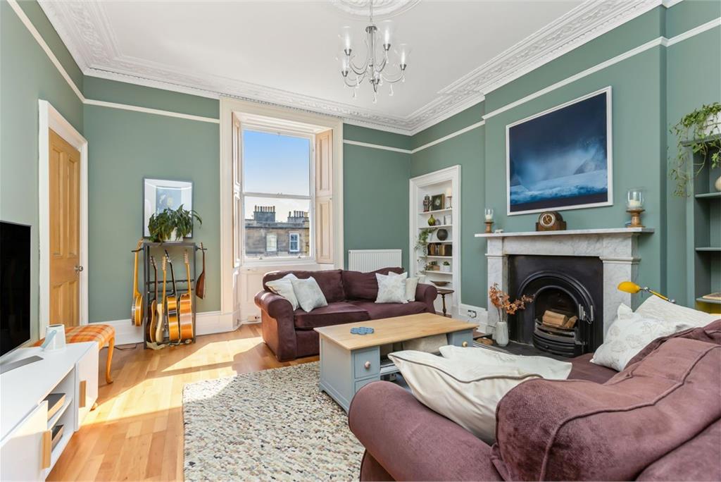50/2 Portland Street, Leith, Edinburgh, EH6 4BA - image 2