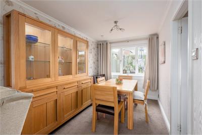 105 Baberton Mains Drive, Edinburgh, EH14 3DA - image 5