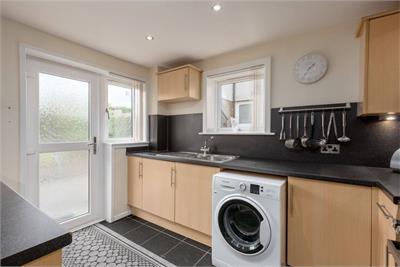 105 Baberton Mains Drive, Edinburgh, EH14 3DA - image 7