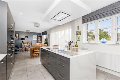 32 Cassidy Wynd, Balerno, Edinburgh EH14 7FE - image 5