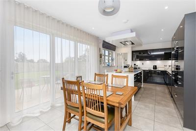32 Cassidy Wynd, Balerno, Edinburgh EH14 7FE - image 8