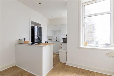1, 3f3, Dalgety Avenue, Edinburgh, EH7 5UF - image 3