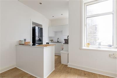 1, 3f3, Dalgety Avenue, Edinburgh, EH7 5UF - image 4