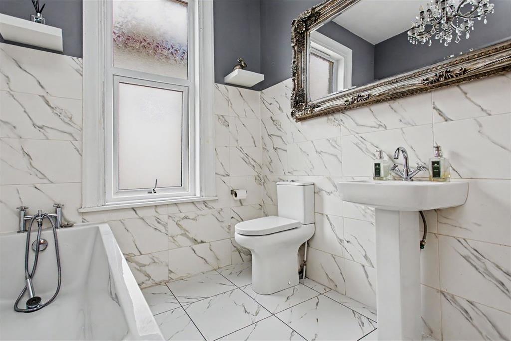 11 Potterhill Avenue, Paisley, PA2 8BA - image 25