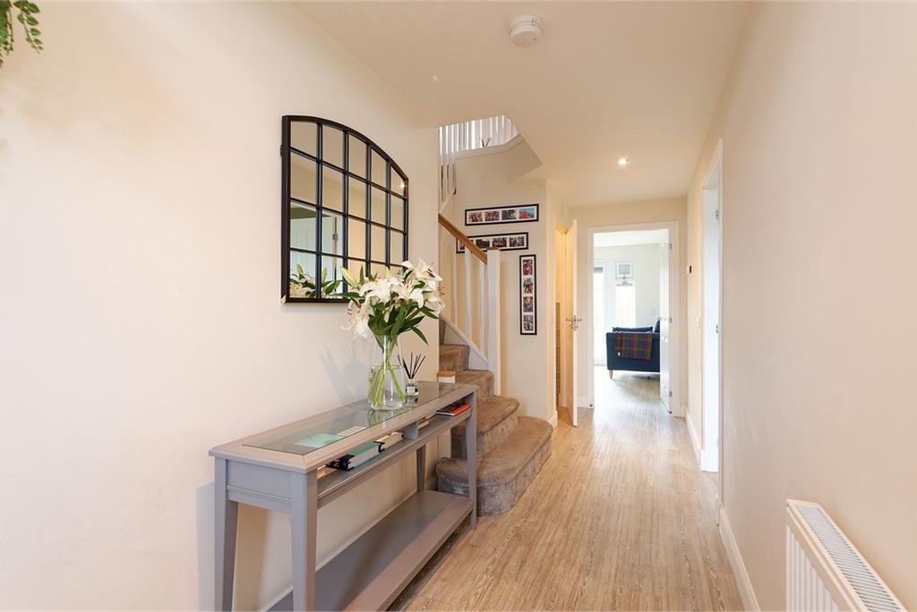 28 Windyhill Crescent, Brookfield, PA5 8WN - image 2
