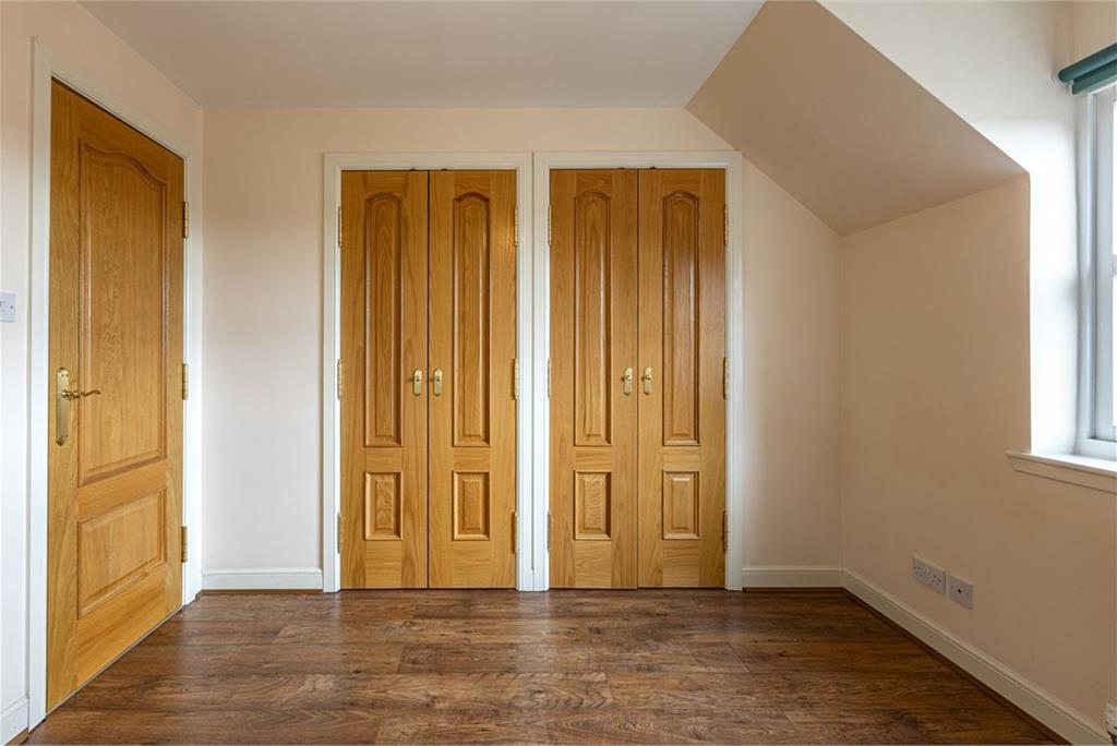 41 Hendersons Court, Kelso, TD5 7BG - image 12