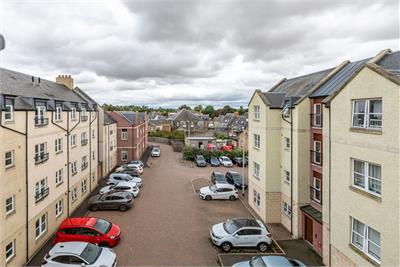 41 Hendersons Court, Kelso, TD5 7BG - image 18