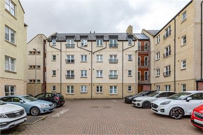41 Hendersons Court, Kelso, TD5 7BG - image 1