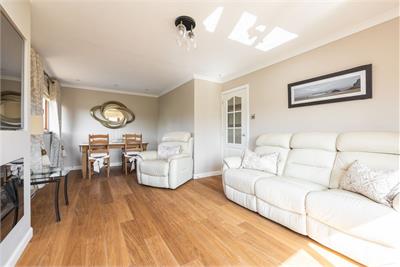 3 Bairds Way, Bonnyrigg, EH19 3NS - image 3