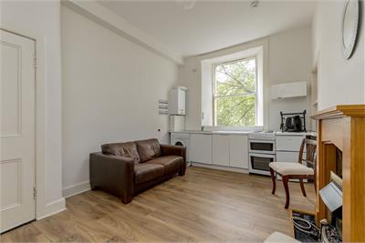 9 1F1 Yeaman Place EH11 1BR - image 3