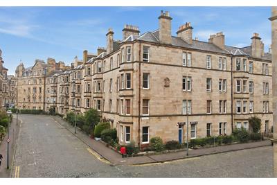 24/5 Bruntsfield Gardens, Bruntsfield, EH10 4EA - image 1
