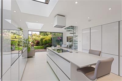 3 St Ronan's Terrace, Edinburgh, EH10 5NG - image 7