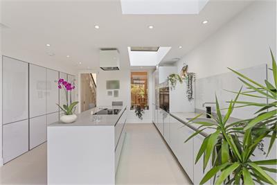 3 St Ronan's Terrace, Edinburgh, EH10 5NG - image 9