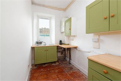Flat 1/2, 33 East King Street, , G84 7QJ - image 5