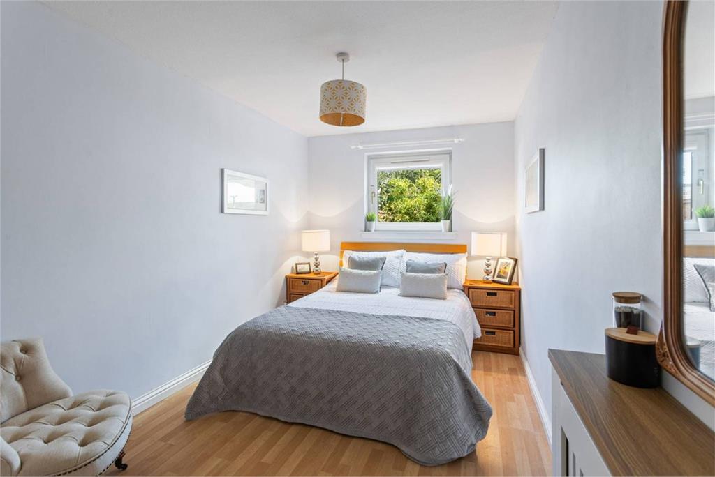 9 Fair A Far, Cramond, Edinburgh, EH4 6QB - image 12