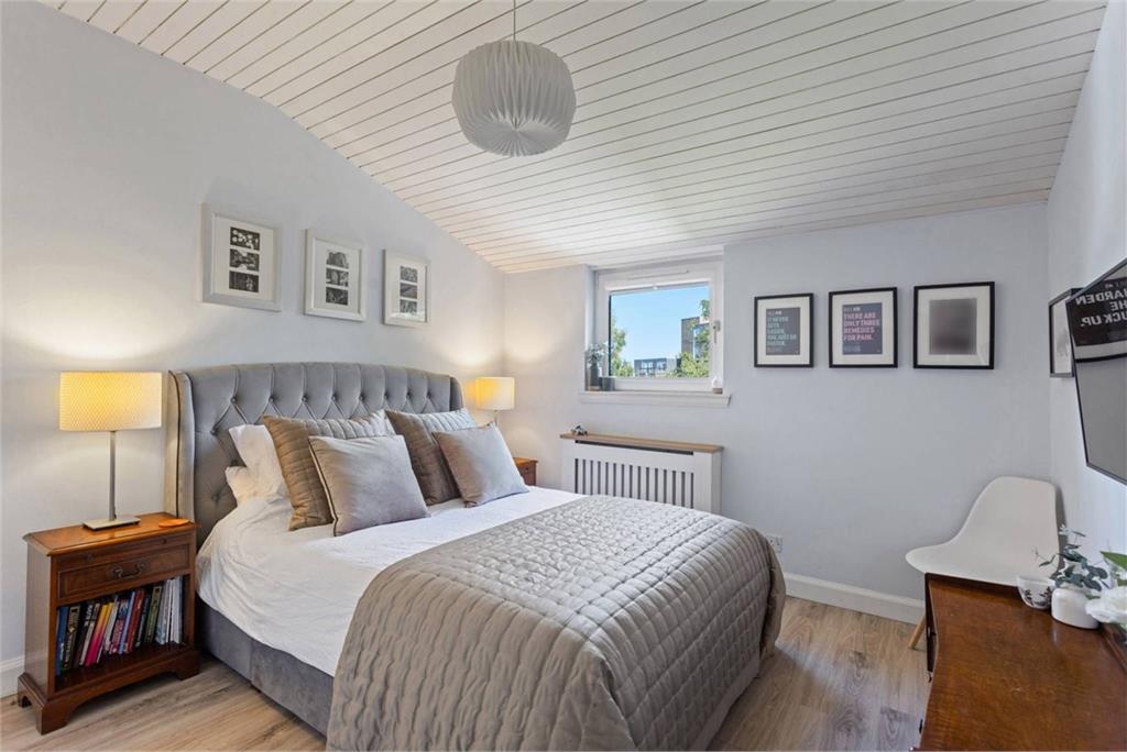 9 Fair A Far, Cramond, Edinburgh, EH4 6QB - image 16
