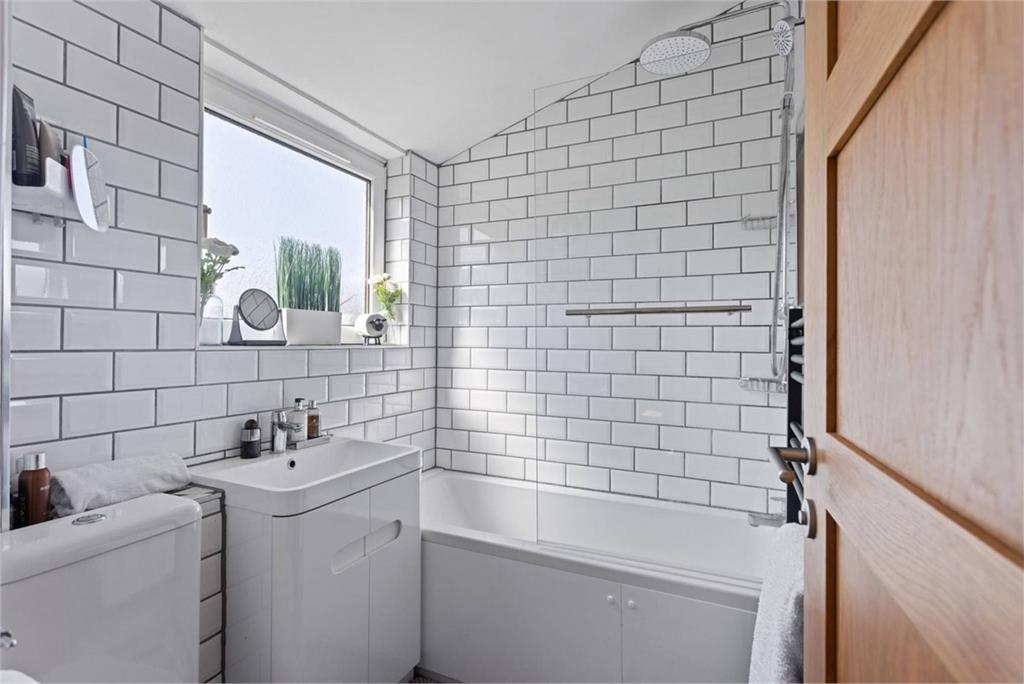 9 Fair A Far, Cramond, Edinburgh, EH4 6QB - image 18