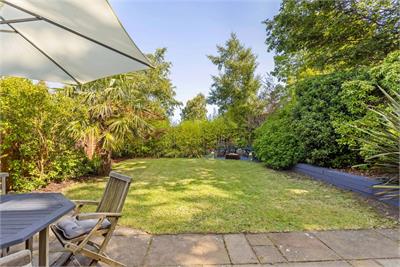 9 Fair A Far, Cramond, Edinburgh, EH4 6QB - image 20