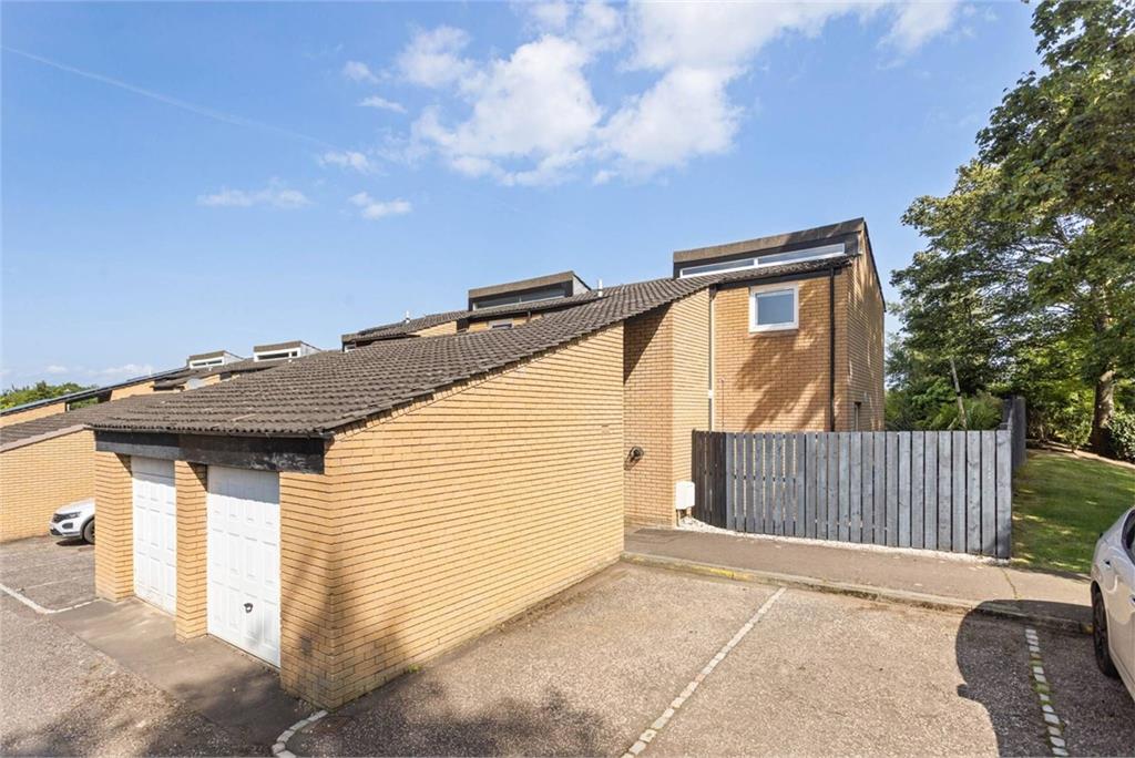 9 Fair A Far, Cramond, Edinburgh, EH4 6QB - image 25