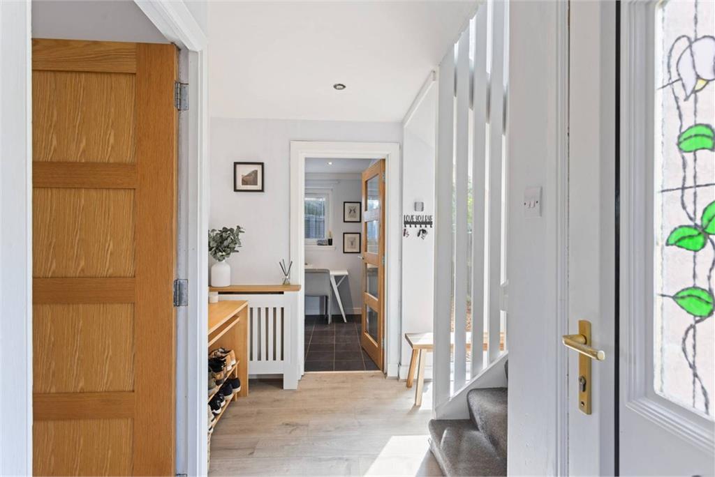 9 Fair A Far, Cramond, Edinburgh, EH4 6QB - image 6
