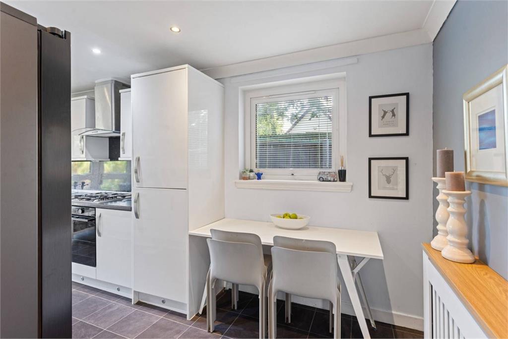 9 Fair A Far, Cramond, Edinburgh, EH4 6QB - image 7