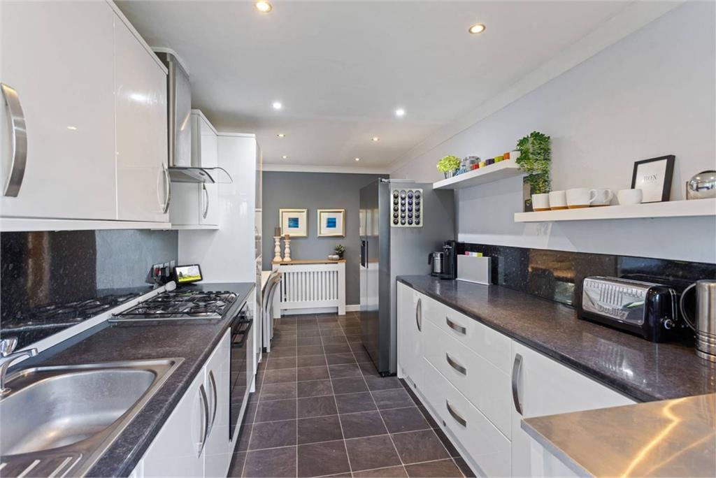 9 Fair A Far, Cramond, Edinburgh, EH4 6QB - image 9