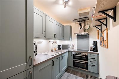 18/26 Johns Place, Edinburgh, EH6 7EN - image 4