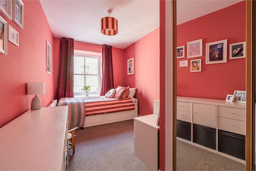 18/26 Johns Place, Edinburgh, EH6 7EN - image 8