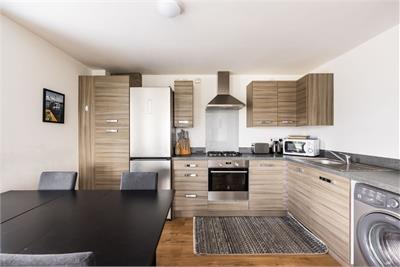 25/8 Lurie Place, Edinburgh, EH16 4FY - image 3