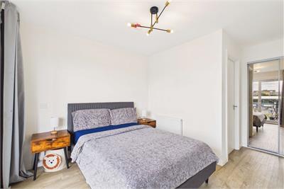 Flat 8, 22 Meadow Place Road, Corstorphine, Edinburgh, EH12 7UQ - image 8