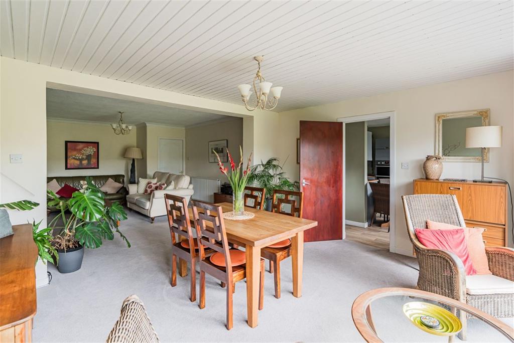 45 Broompark Road, Edinburgh, EH12 7JZ - image 6