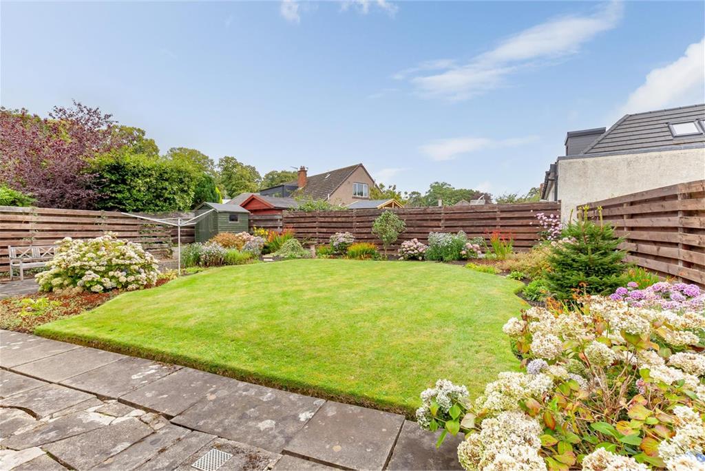 38 Drum Brae South,
Edinburgh,
EH12 8SZ - image 26