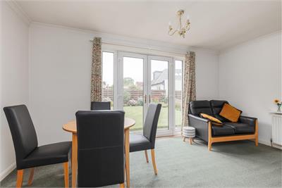38 Drum Brae South, Edinburgh, EH12 8SZ - image 10