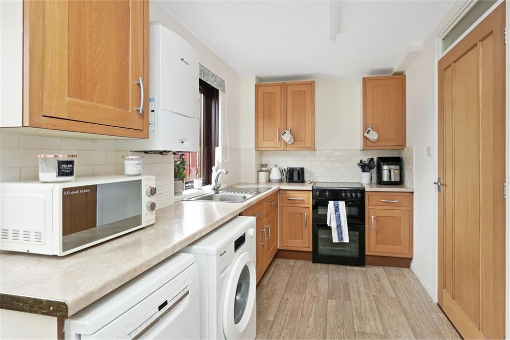 30 Nellfield, Liberton, Edinburgh, EH16 6DX - image 4