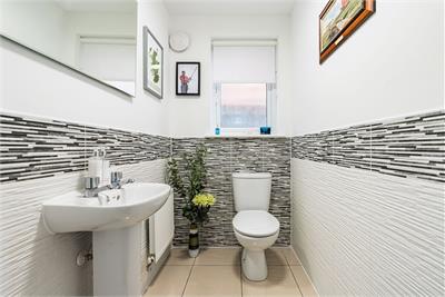 15 Mayflower Grove, Loanhead, EH20 9FD - image 15