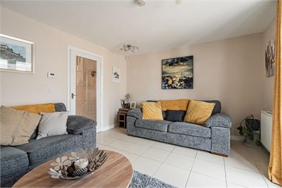 15 Mayflower Grove, Loanhead, EH20 9FD - image 3