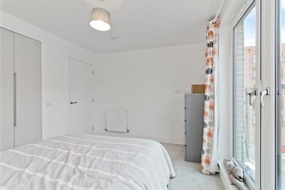 Flat 12, 21 Geissler Drive, The Shore, Edinburgh, EH6 6AP - image 8