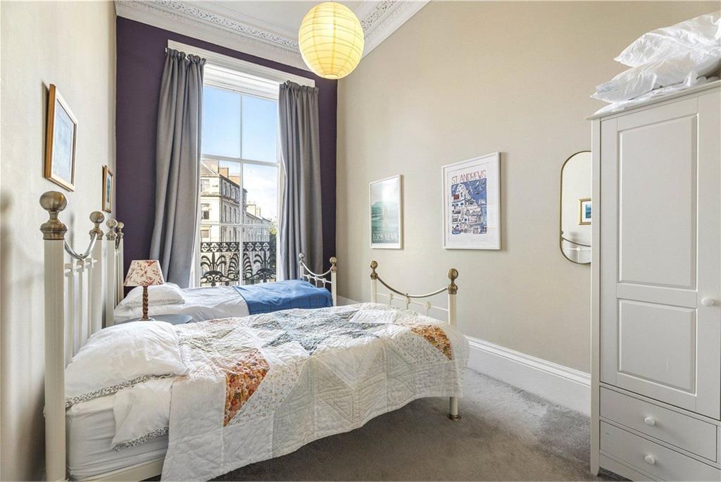 8/2 Bellevue Terrace,
New Town,
Edinburgh,
EH7 4DT - image 20