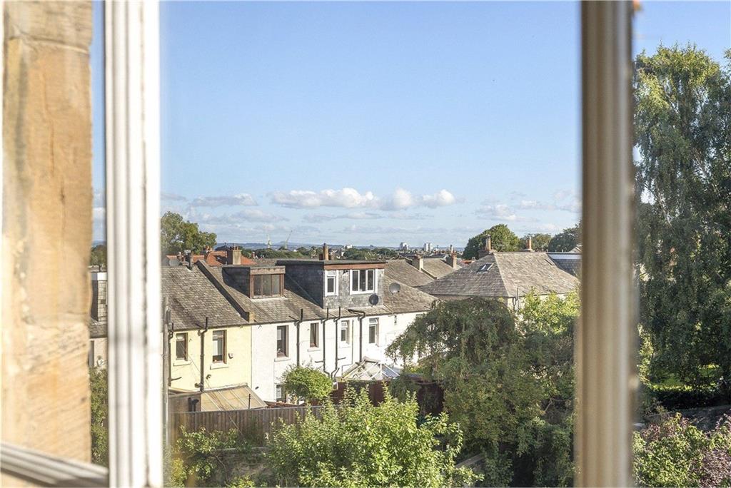 8/2 Bellevue Terrace,
New Town,
Edinburgh,
EH7 4DT - image 23