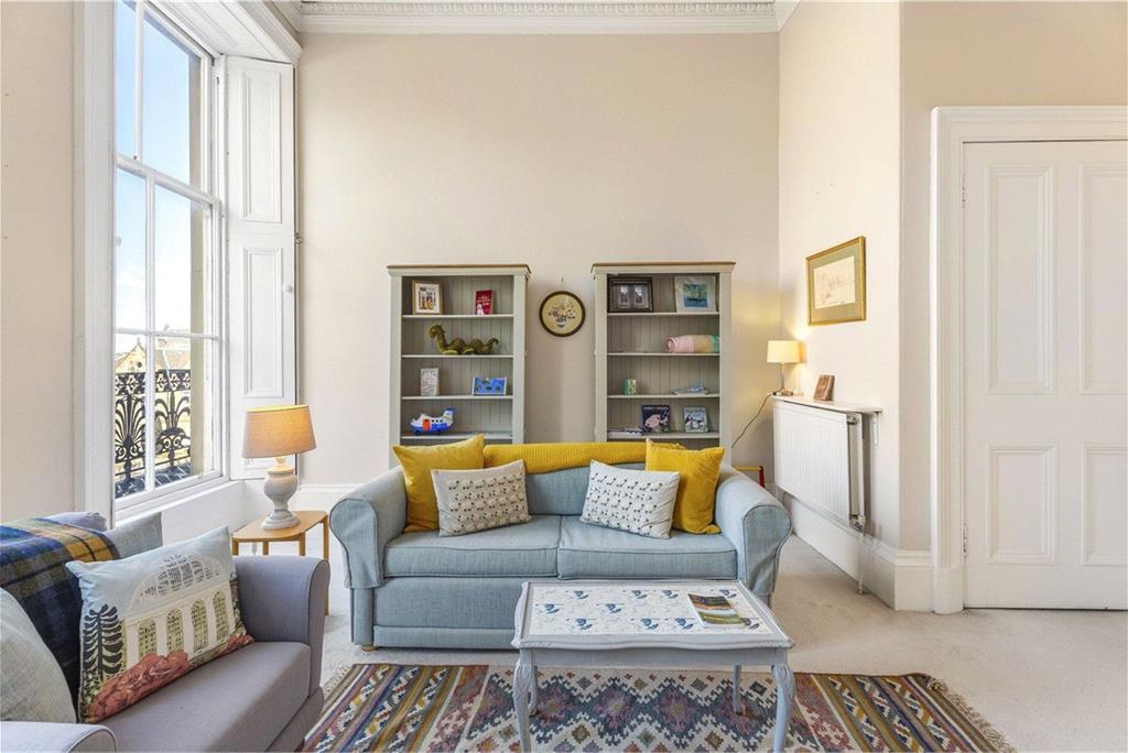 8/2 Bellevue Terrace,
New Town,
Edinburgh,
EH7 4DT - image 5