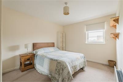 7/6 Alexander Drive, Edinburgh, EH11 2RH - image 4