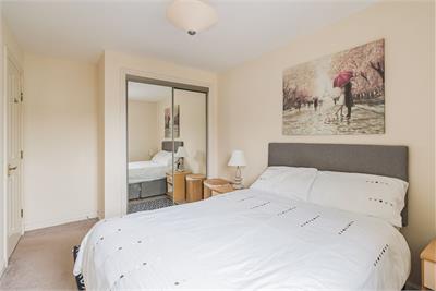 7/6 Alexander Drive, Edinburgh, EH11 2RH - image 7