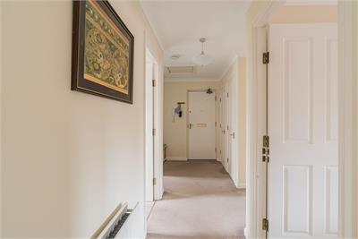 7/6 Alexander Drive, Edinburgh, EH11 2RH - image 10