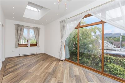 120 Greenbank Crescent, Edinburgh, EH10 5SZ - image 3