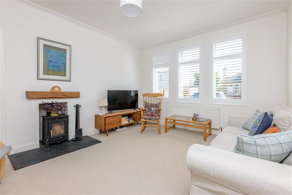 14 Southfield Gardens West, Edinburgh, EH15 1RL - image 2