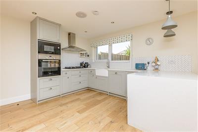 14 Southfield Gardens West, Edinburgh, EH15 1RL - image 3
