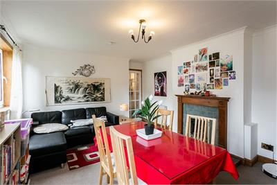 21/3 Kenilworth Drive, Edinburgh, EH16 6DD - image 5