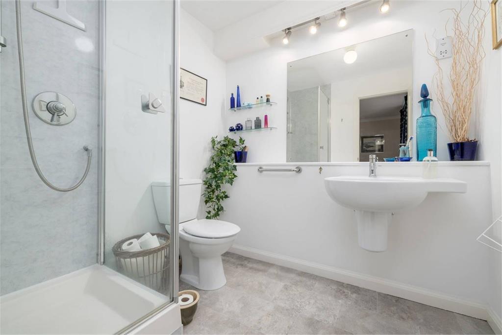 2/3 St Teresa Place, Edinburgh, EH10 5UB - image 13